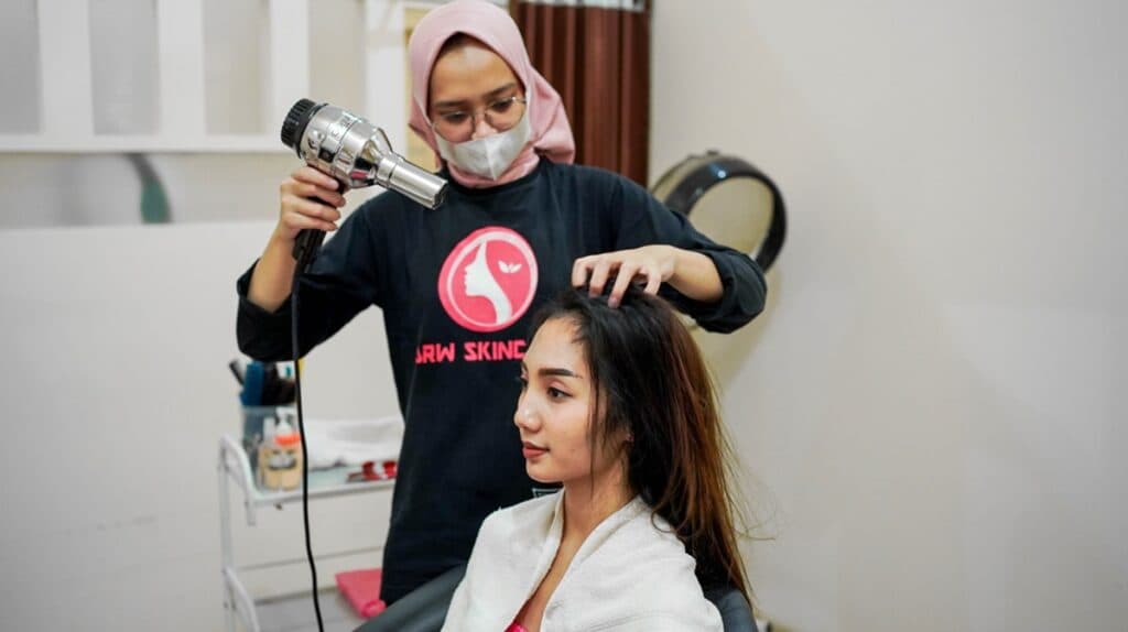 Manfaat dan Efek Samping Sering Smoothing dan Rebonding Rambut, Apa Tuh?